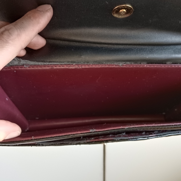 Chanel bag still in good condition - Picture 8 of 16